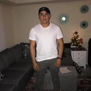 Meet your Posher, Nicolas